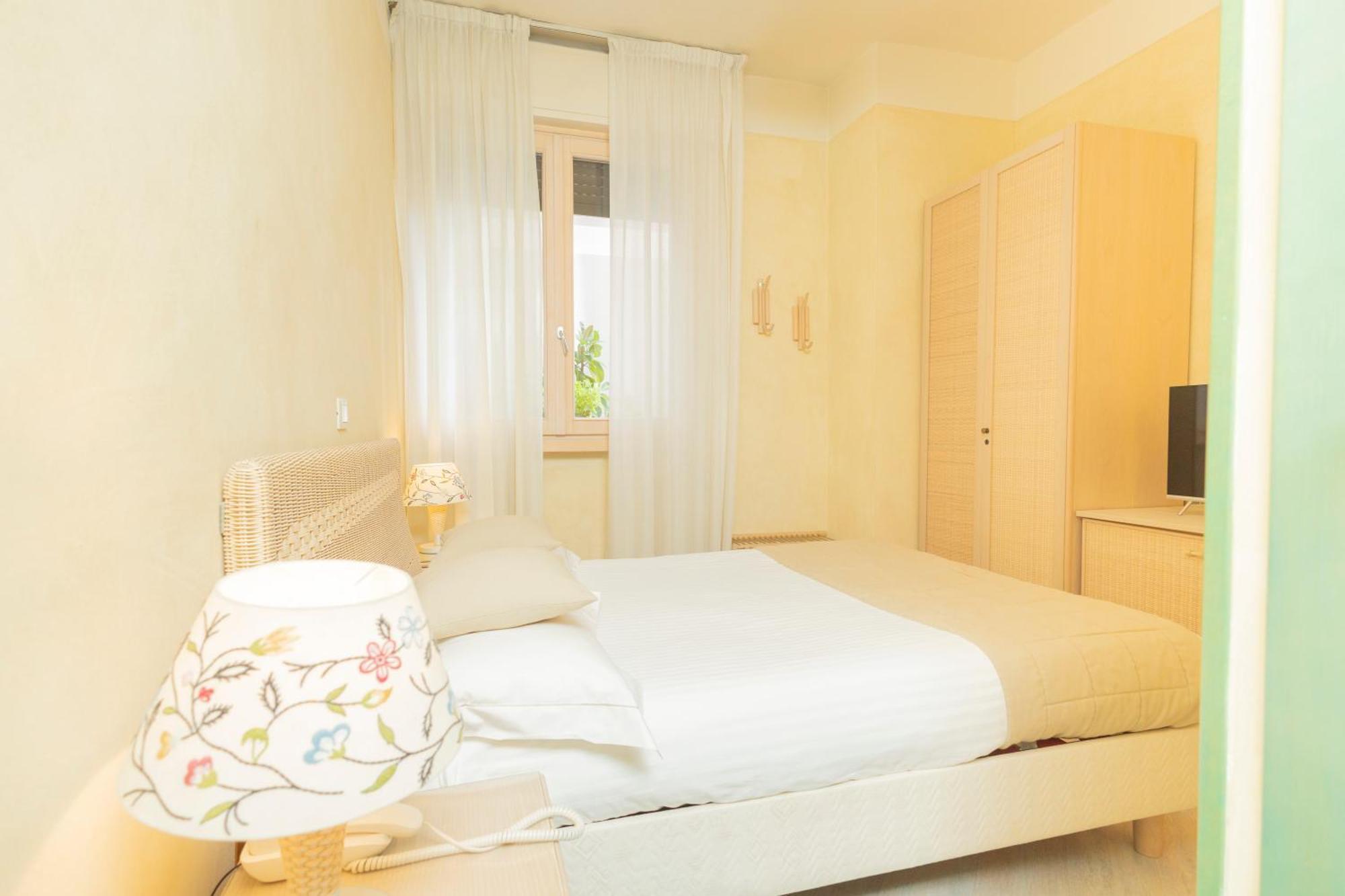 Hotel Berta Desenzano del Garda Extérieur photo