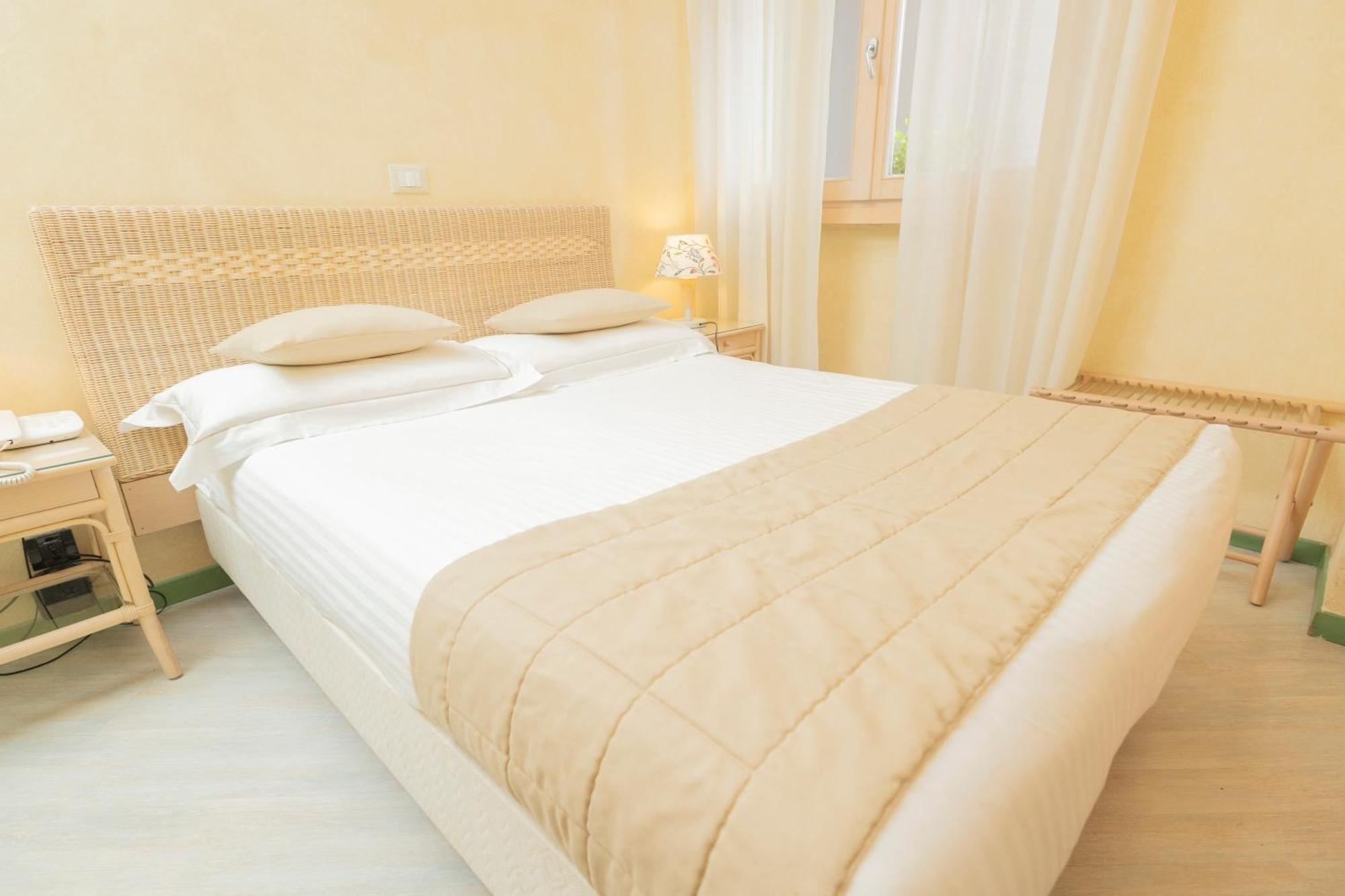 Hotel Berta Desenzano del Garda Extérieur photo