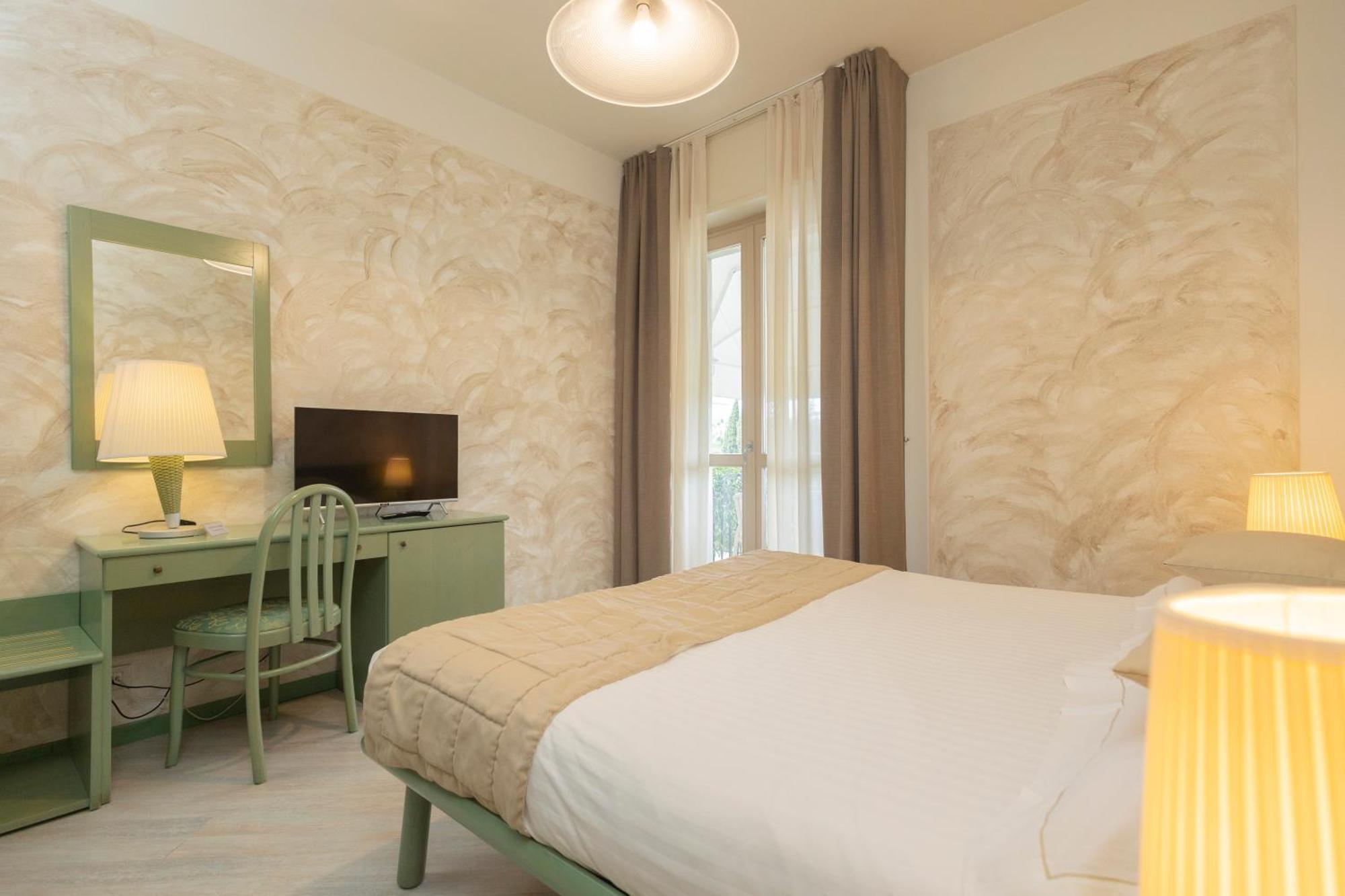 Hotel Berta Desenzano del Garda Extérieur photo