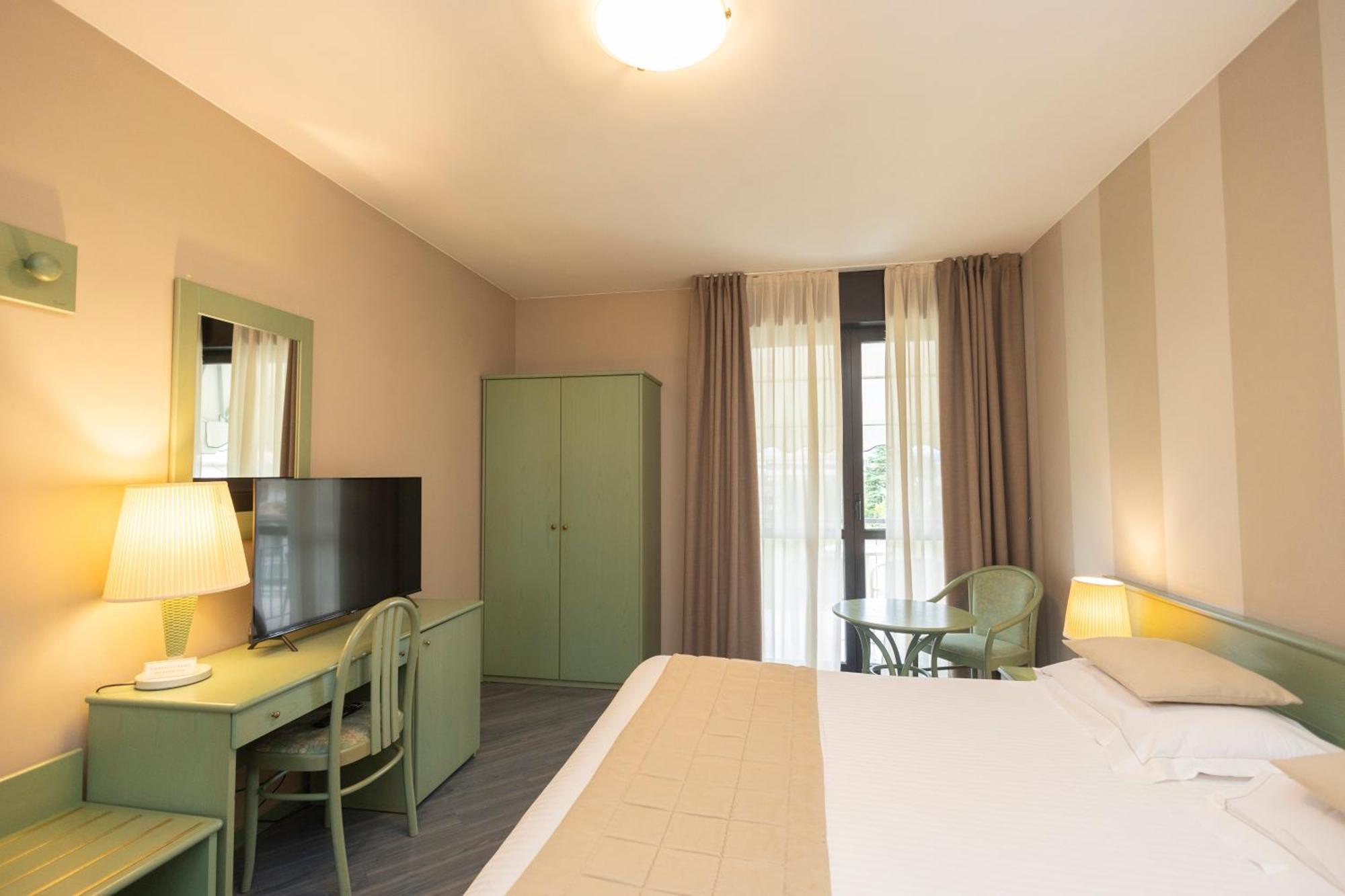 Hotel Berta Desenzano del Garda Extérieur photo