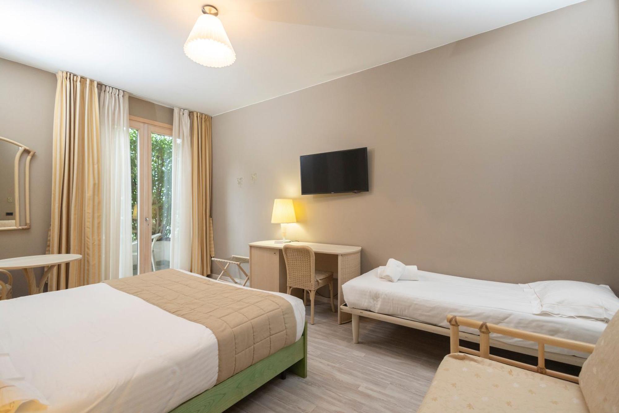Hotel Berta Desenzano del Garda Extérieur photo
