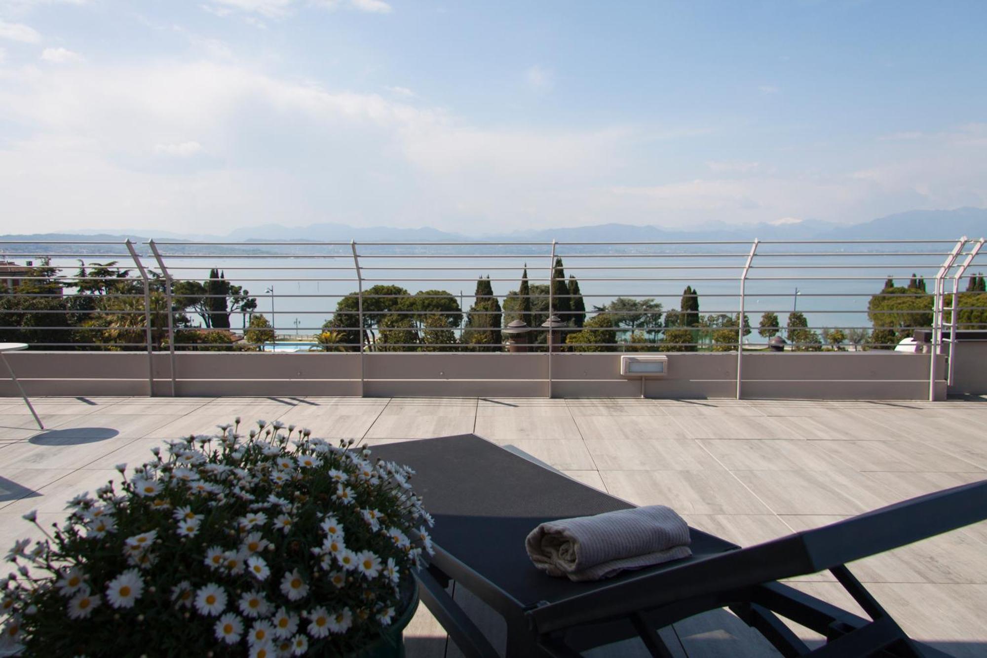 Hotel Berta Desenzano del Garda Extérieur photo