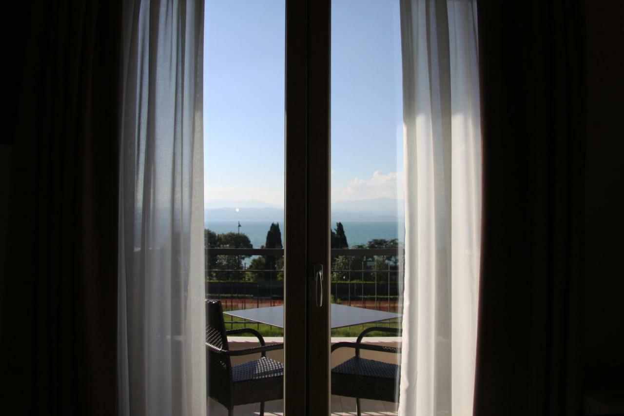 Hotel Berta Desenzano del Garda Extérieur photo